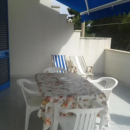 Felloniche Mit Wasserblick Apartment